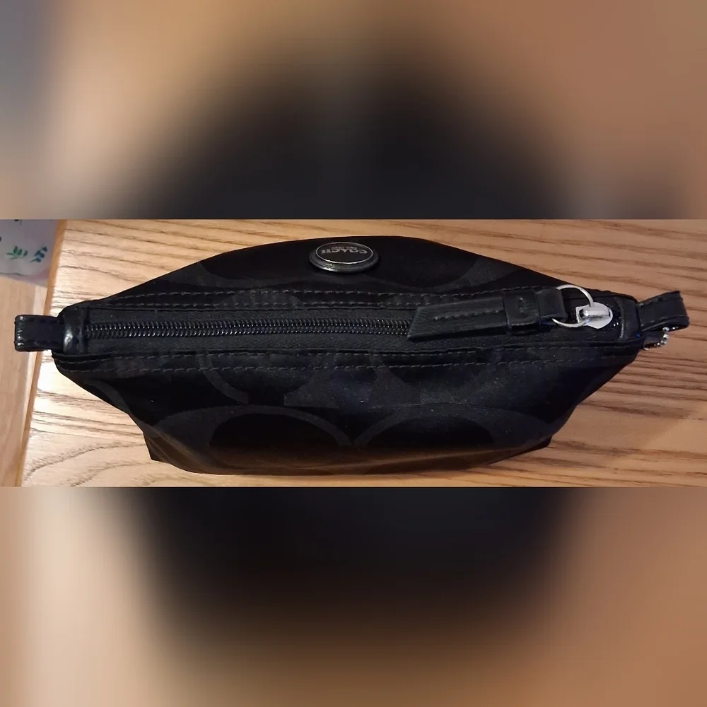 EUC Vintage Y2K Coach Black Signature Nylon Cosmetic Beauty Makeup Travel Pouch
